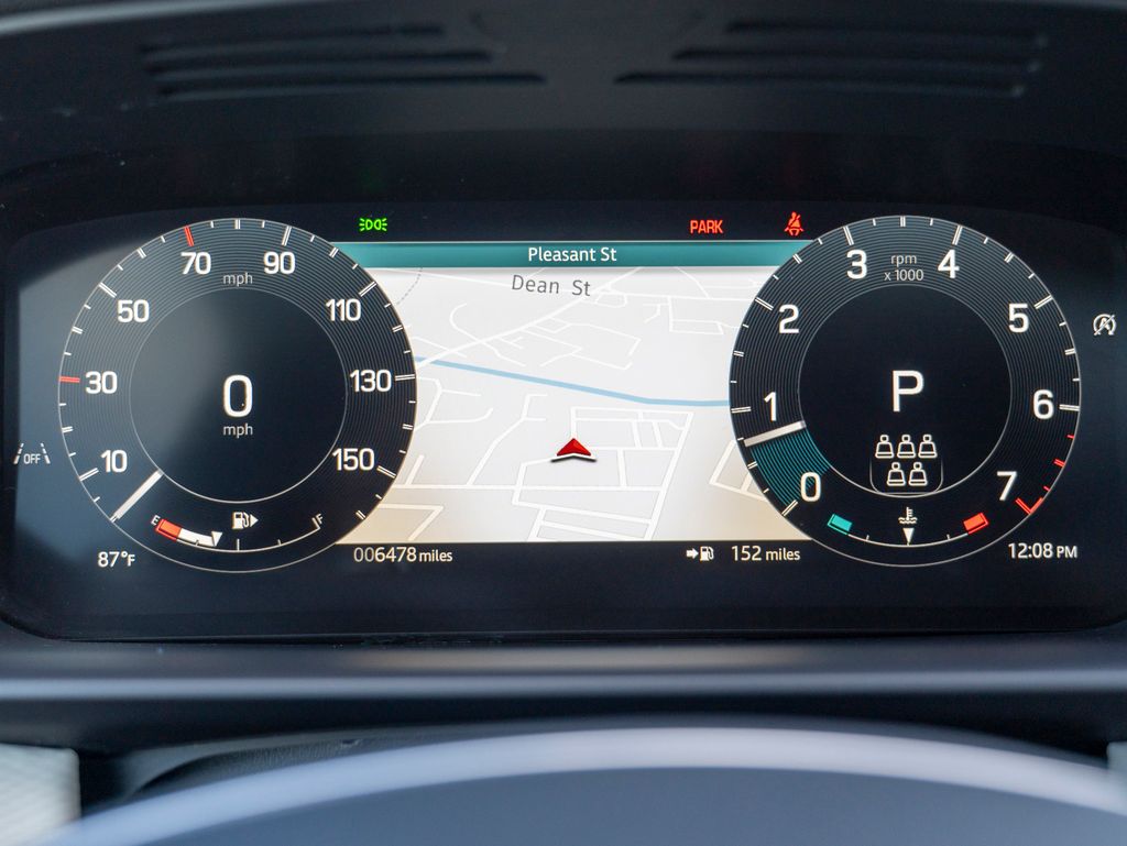 2024 Land Rover Discovery SE photo 13