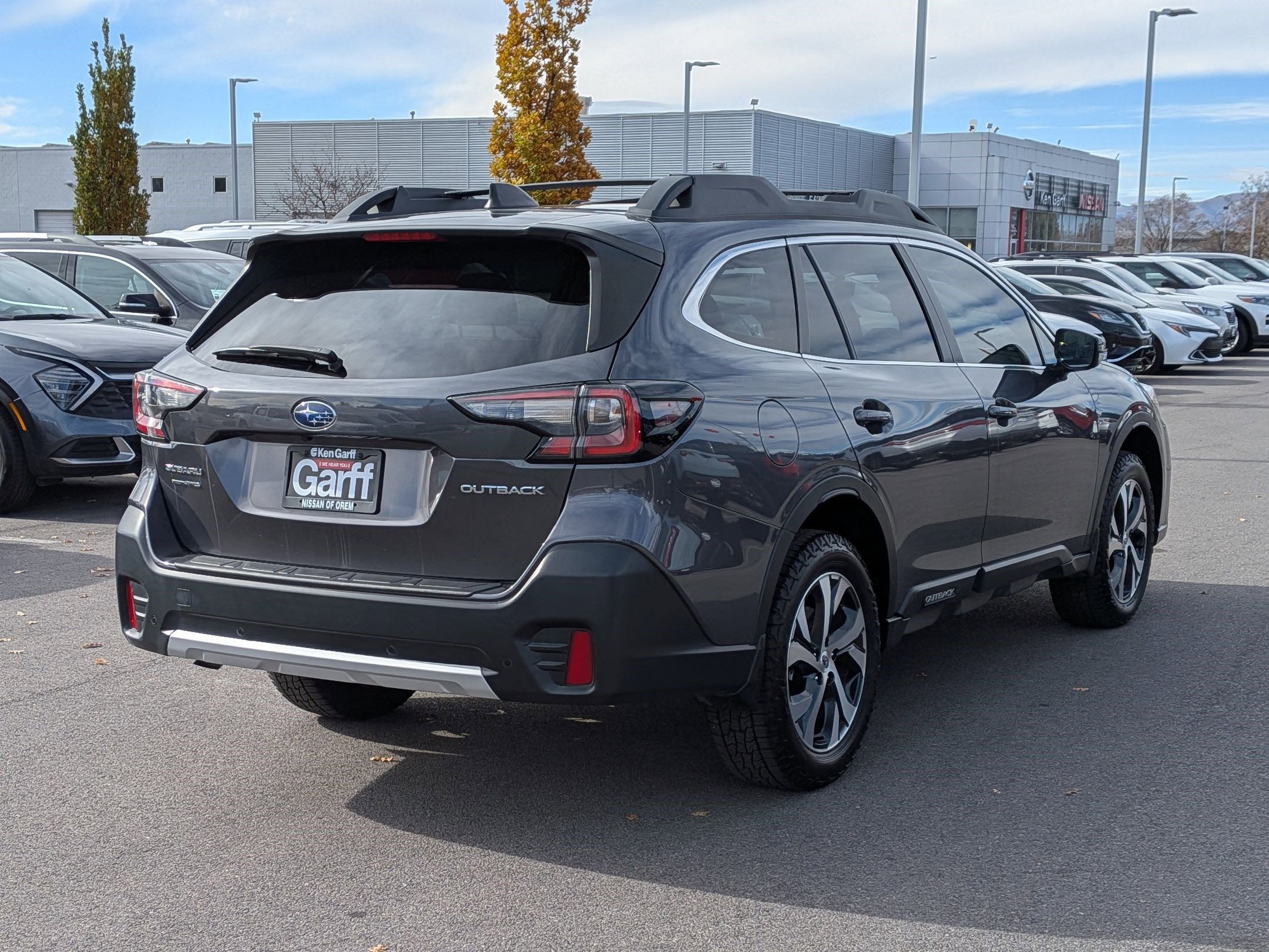 2022 Subaru Outback Limited photo 2