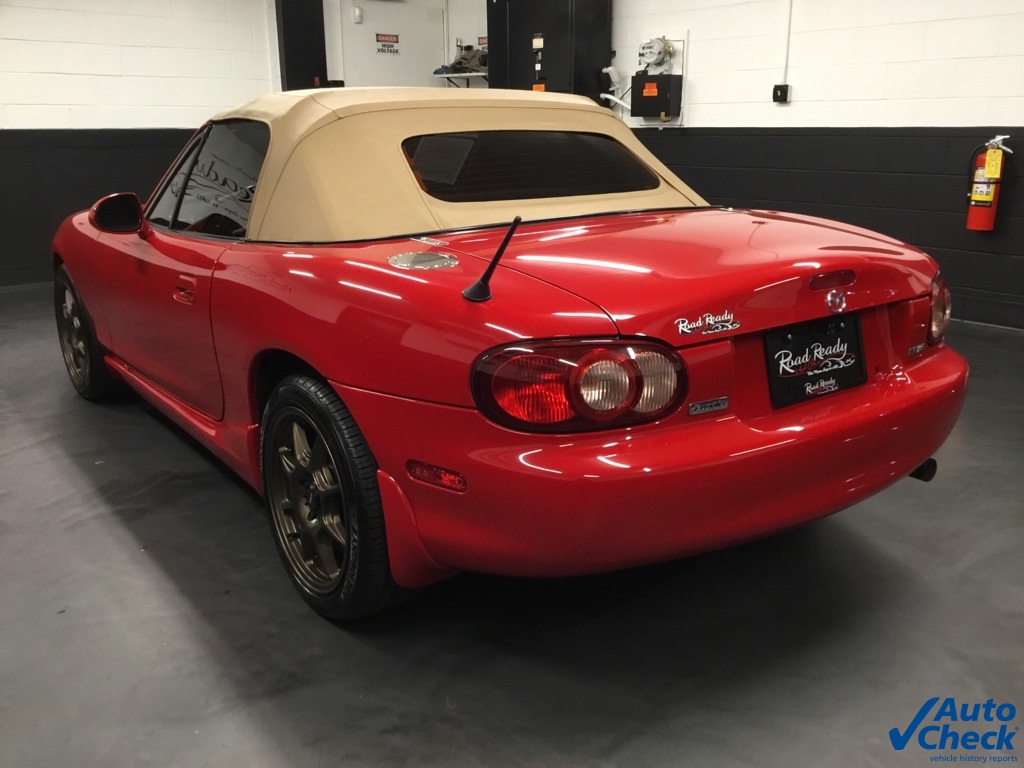 2002 Mazda MX-5 Miata Miata LS photo 19