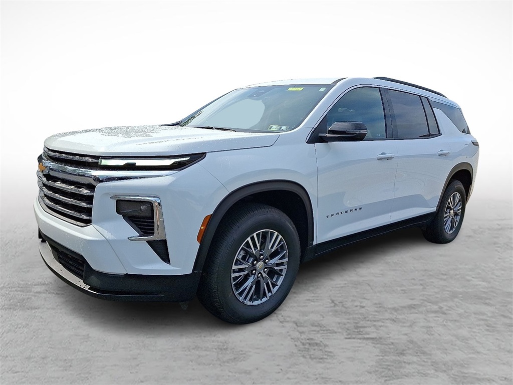 2025 Chevrolet Traverse photo 3