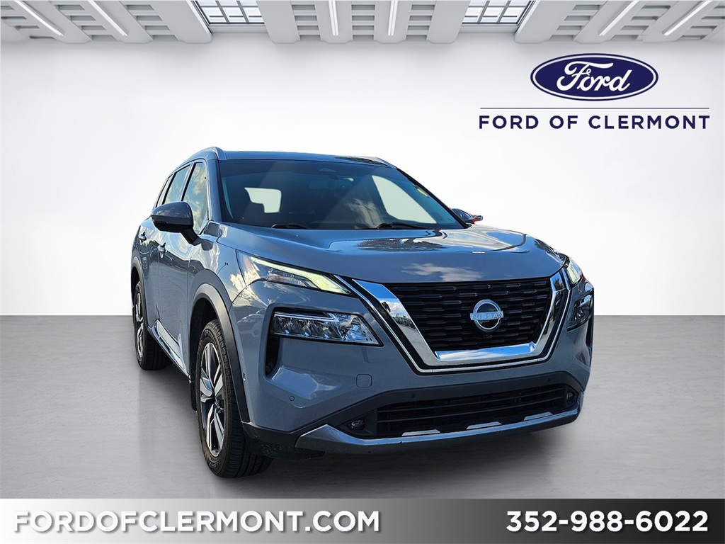 2022 Nissan Rogue SL's photo