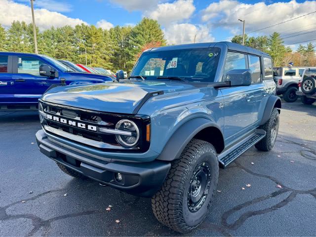 2025 Ford Bronco 4-Door Outer Banks's photo