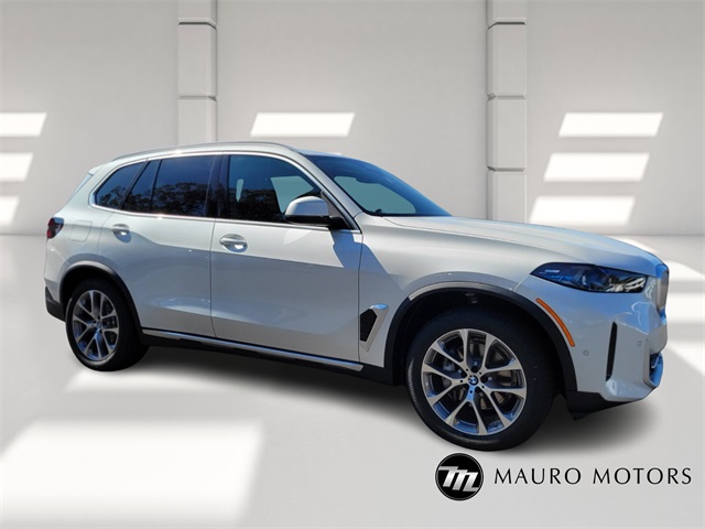 2026 BMW X5 40i's photo