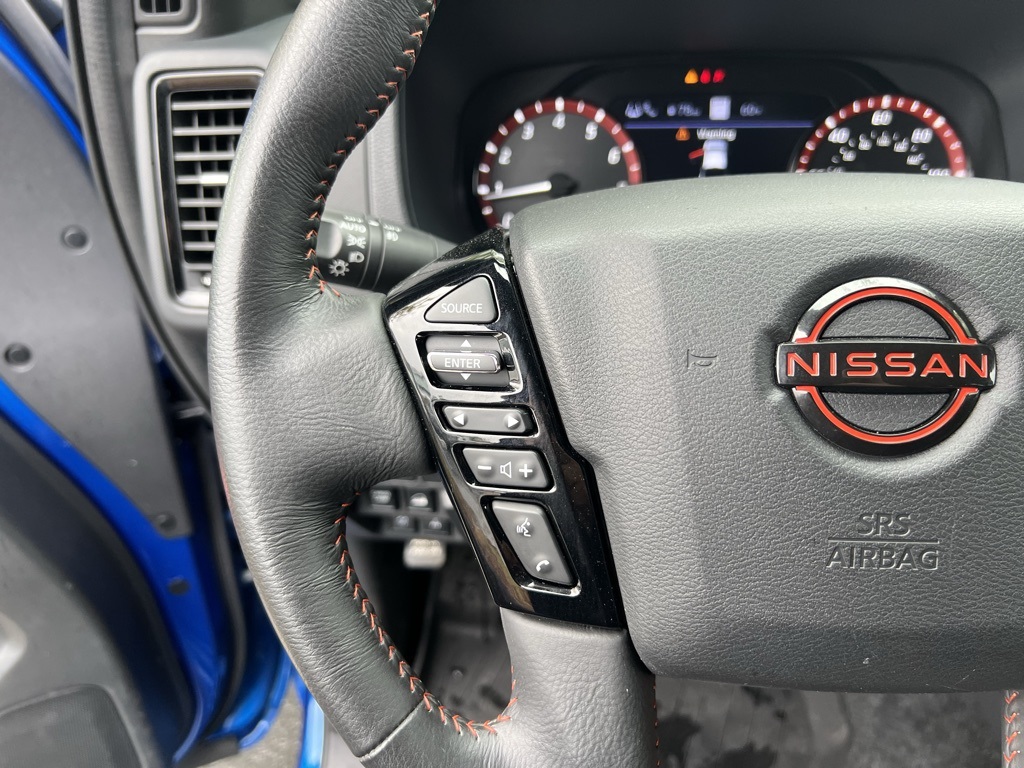 2024 Nissan Frontier PRO-4X photo 13