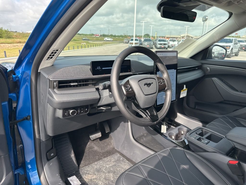 2025 Ford Mustang Mach-E Select photo 11