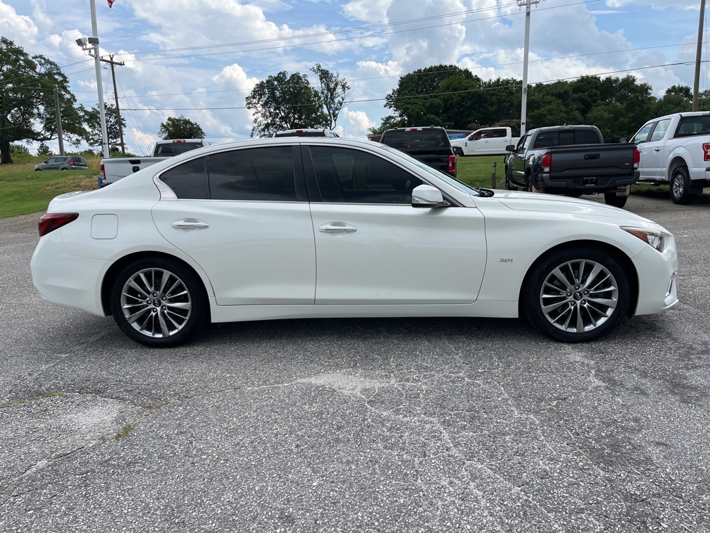 2018 Infiniti Q50 3.0t LUXE photo 4