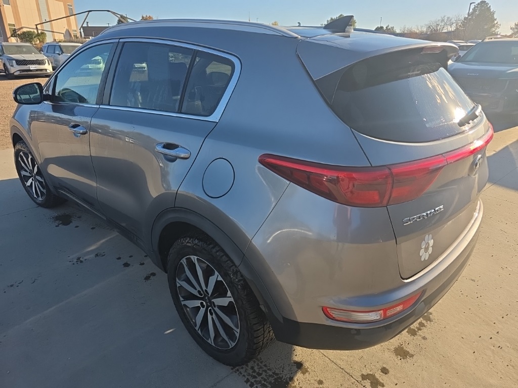 2017 Kia Sportage EX photo 3
