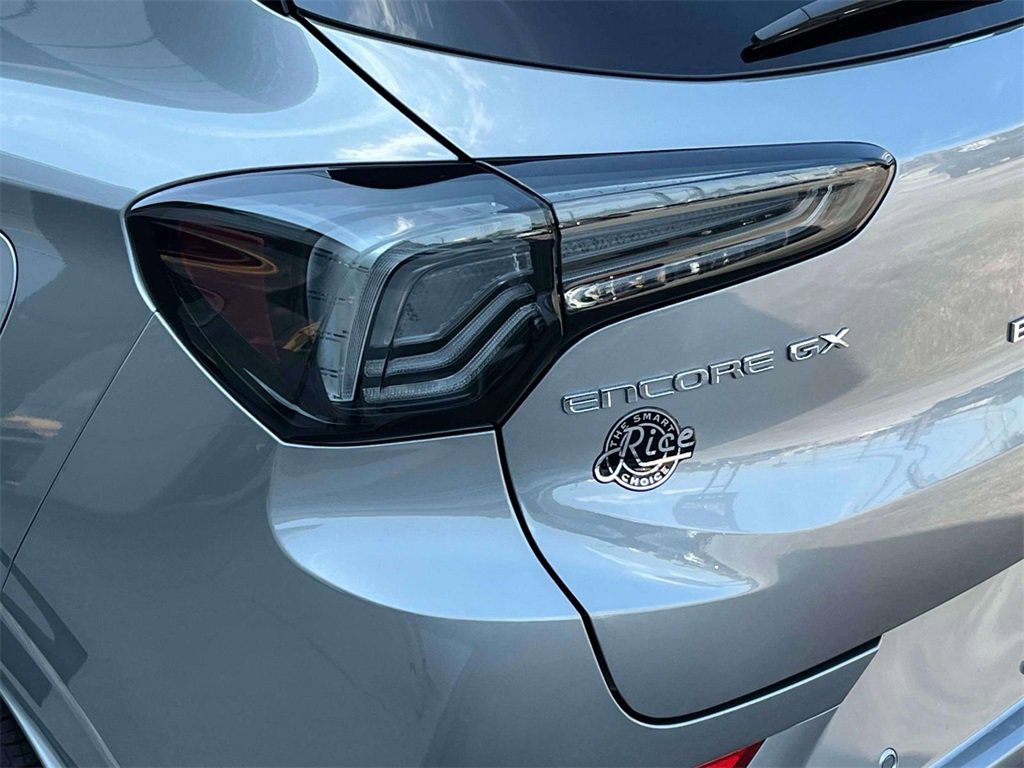 2026 Buick Encore Avenir photo 10