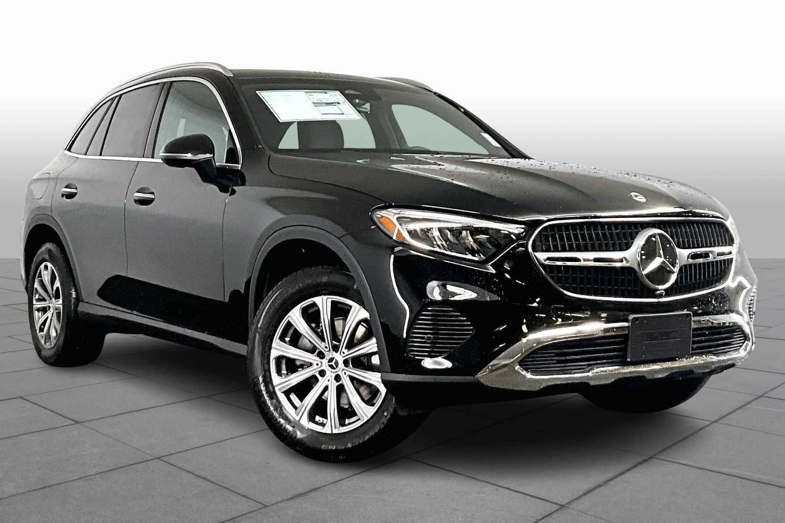 2026 Mercedes Benz GLC 300 4MATIC photo 2