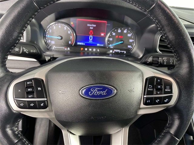 2022 Ford Explorer XLT photo 17