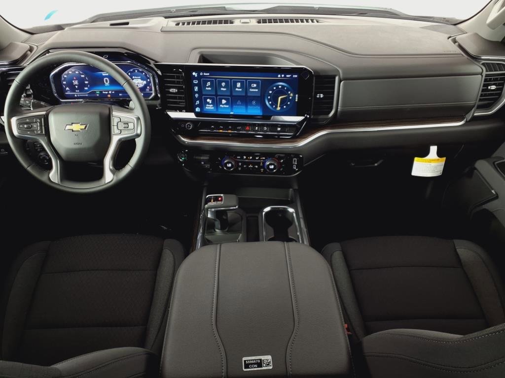 2025 Chevrolet Silverado 1500 LT photo 3