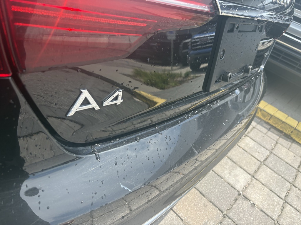 2024 Audi A4 S line Premium Plus 45 TFSI Quattro photo 7