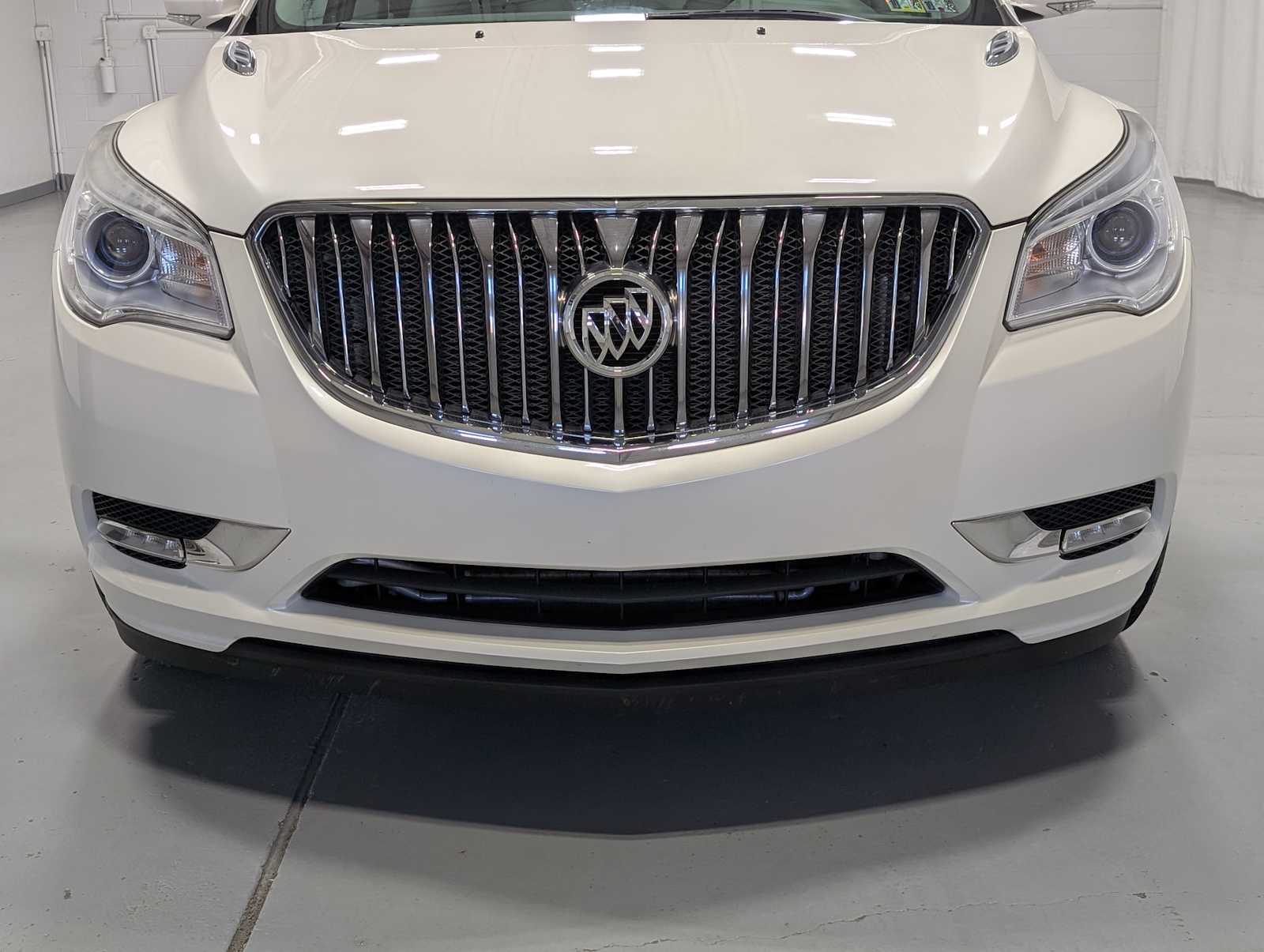 2015 Buick Enclave Leather photo 2