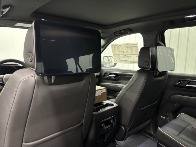 2026 Chevrolet Suburban Premier photo 12