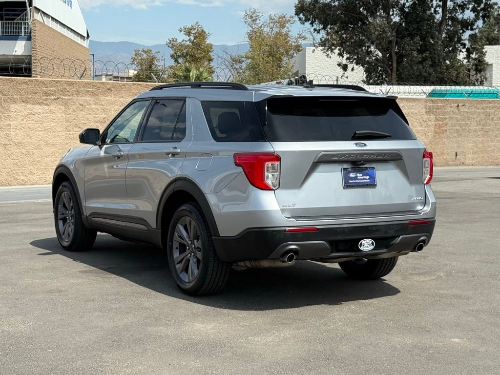2022 Ford Explorer XLT photo 4