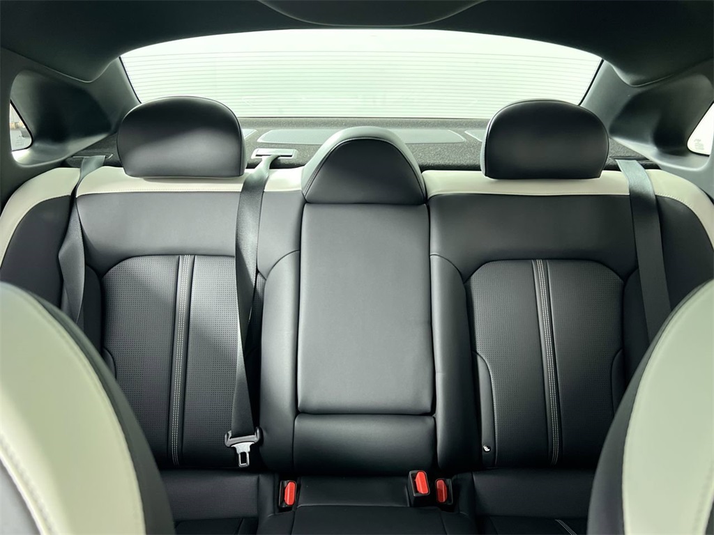 2025 Kia K5 GT-Line photo 31