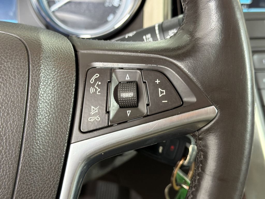 2013 Buick Verano Base photo 21