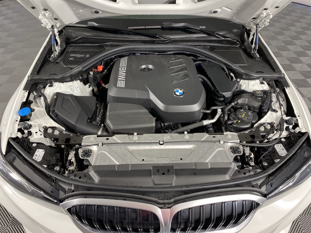 2025 Bmw 330i xDrive Sedan photo 3