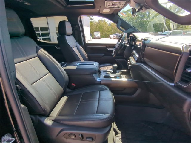 2022 Chevrolet Silverado 1500 High Country photo 13