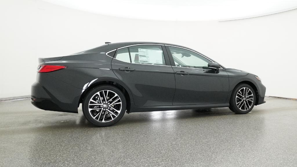 2025 Toyota Camry XLE photo 23