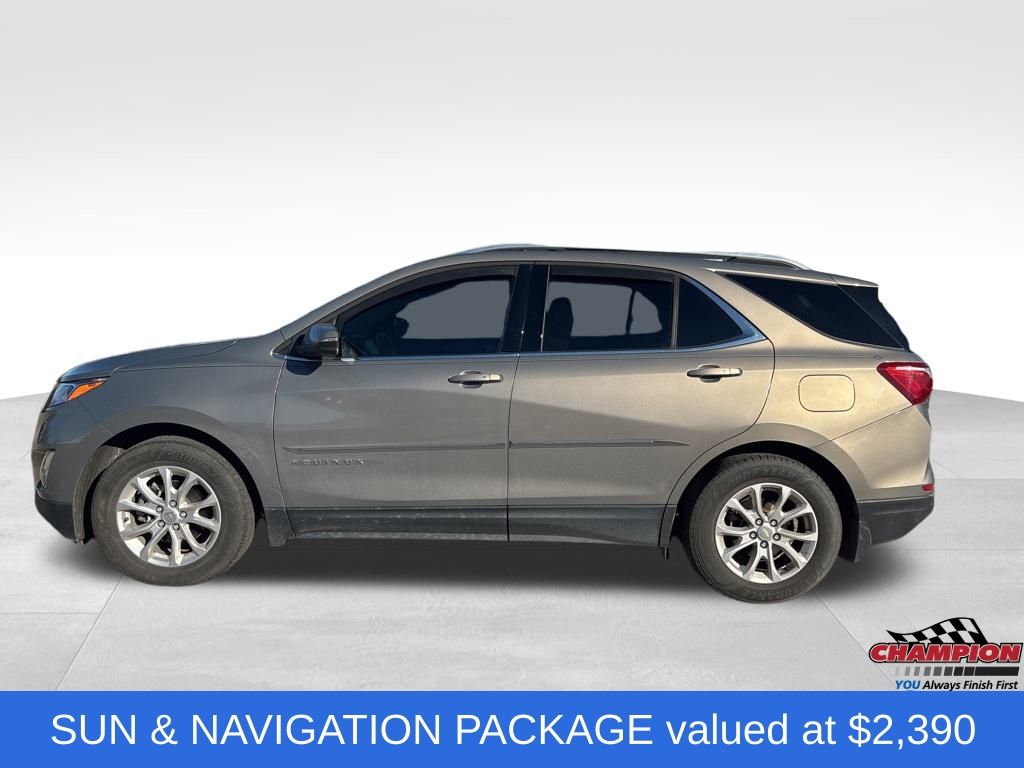 2019 Chevrolet Equinox LT photo 2