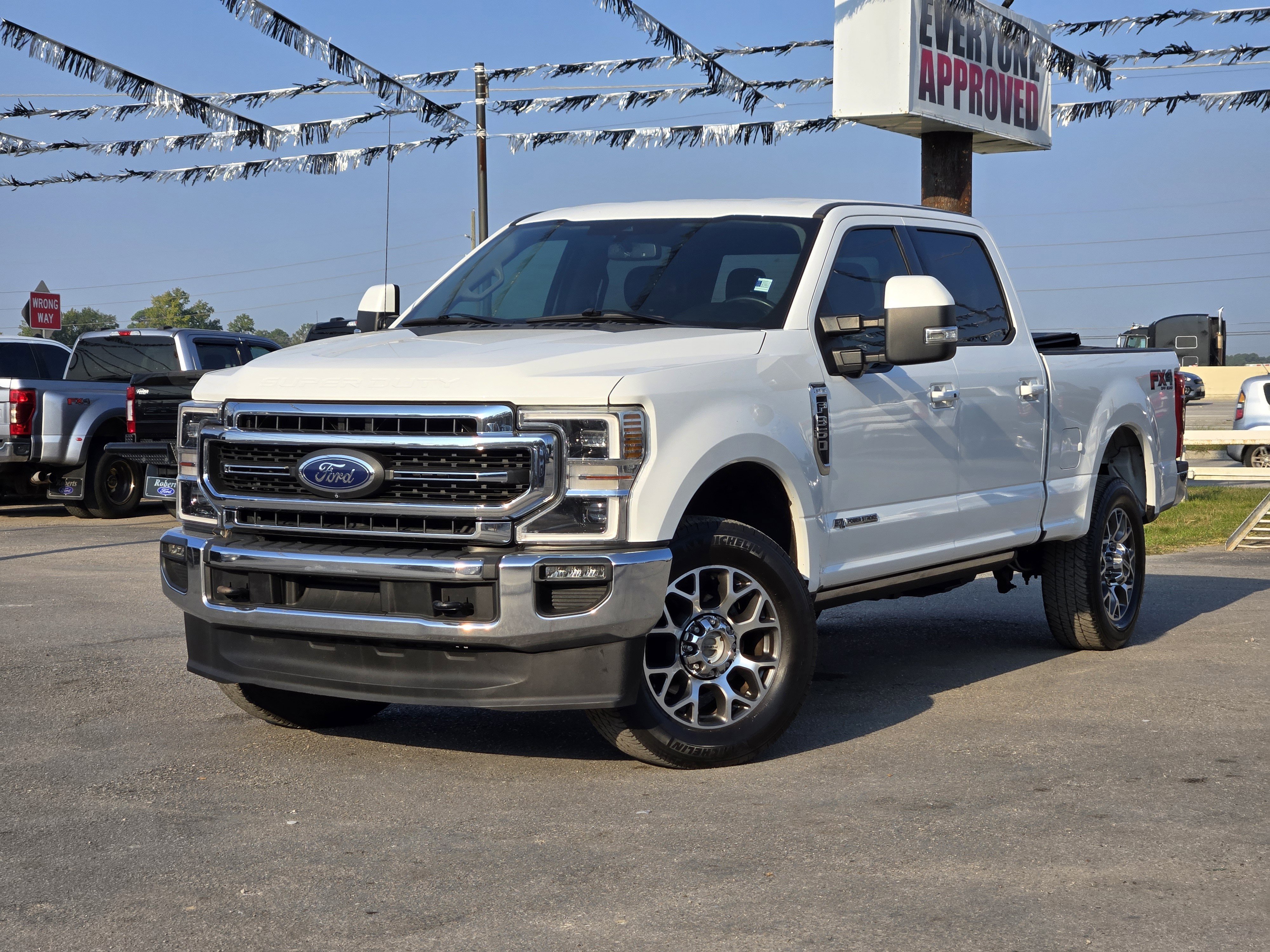 2020 Ford F-350 Super Duty Lariat's photo