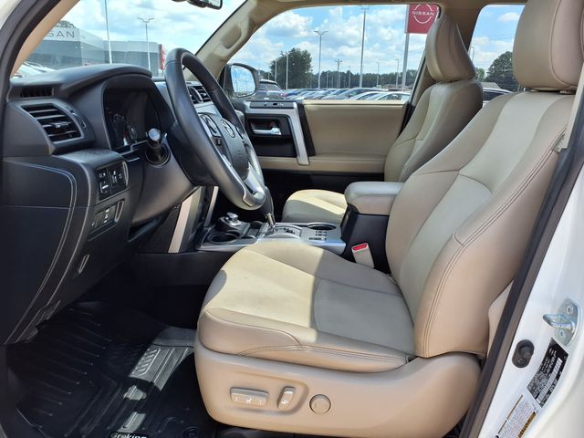 2020 Toyota 4Runner SR5 Premium photo 2