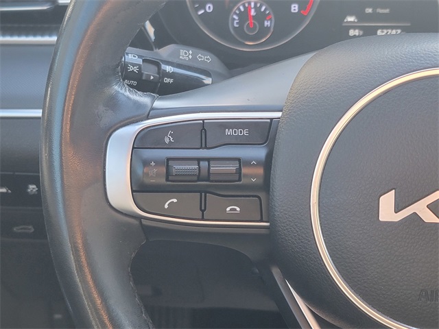 2022 Kia K5 GT-Line photo 25