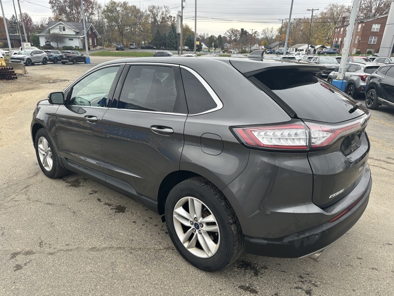 2018 Ford Edge SEL photo 4