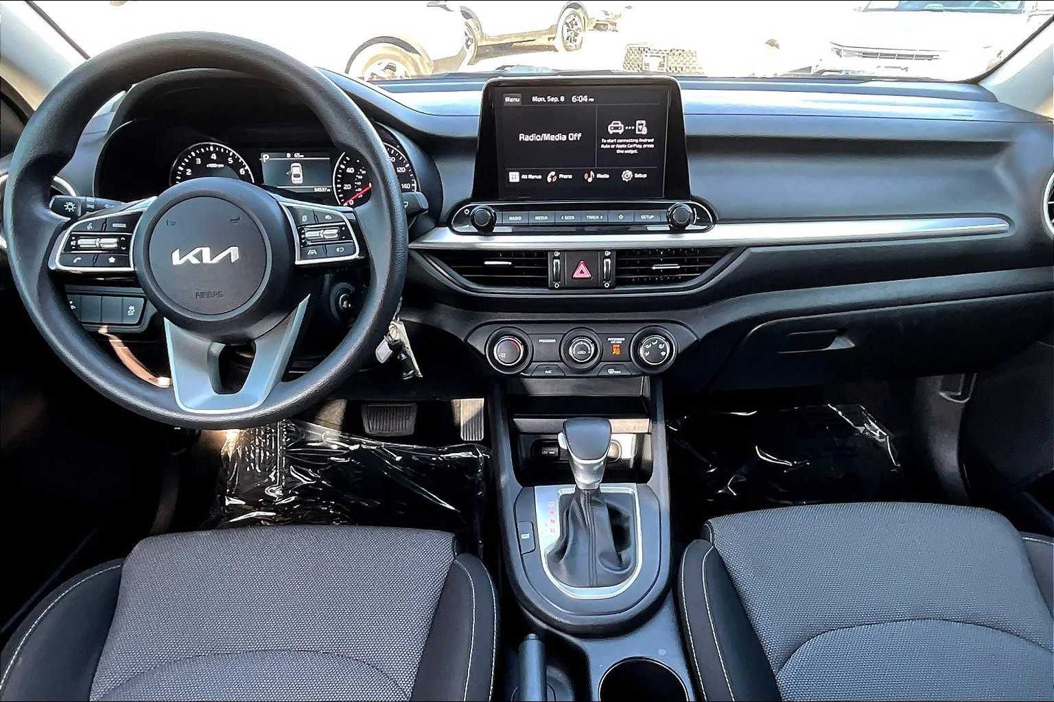 2024 Kia Forte LXS photo 13
