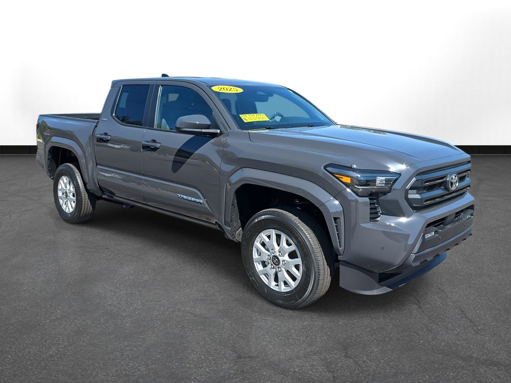 2025 Toyota Tacoma SR5 photo 3