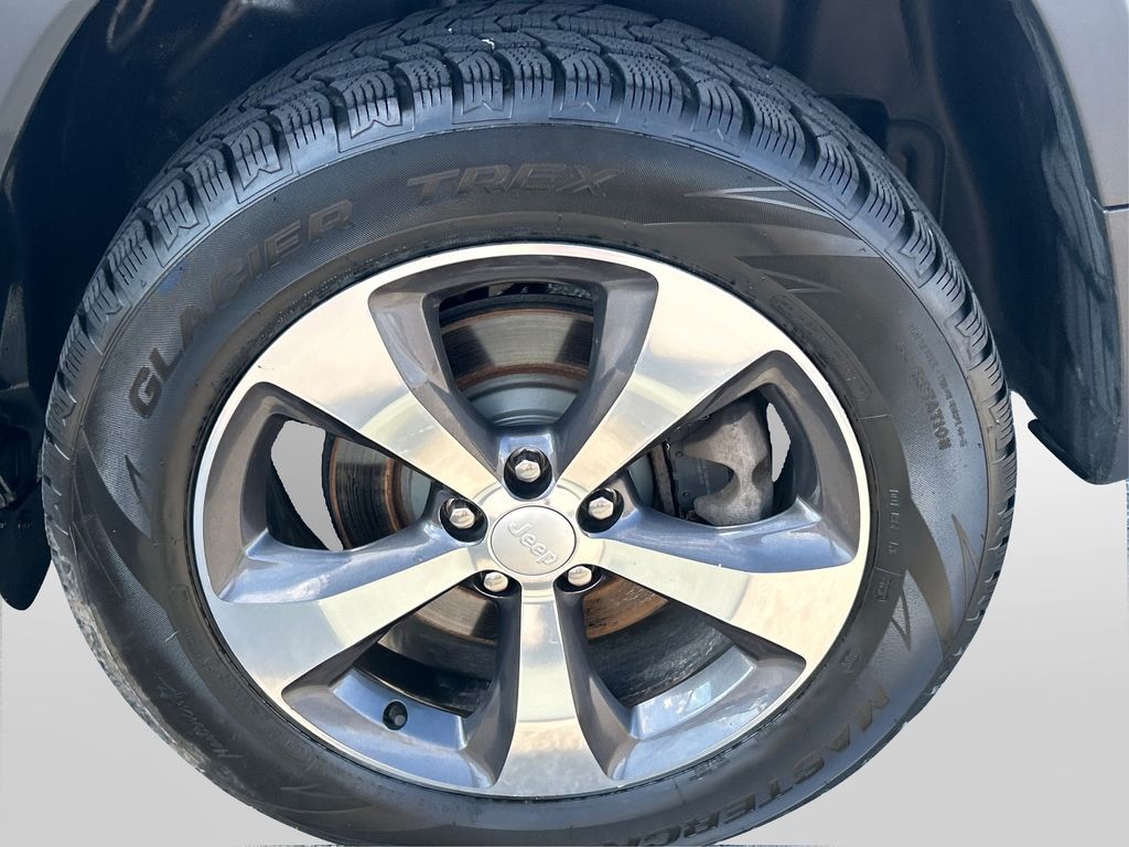 2019 Jeep Cherokee Limited photo 13