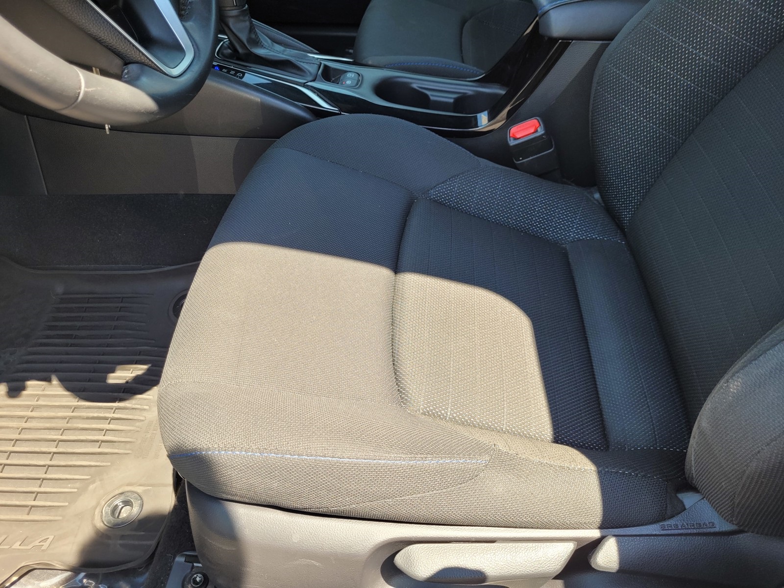 2022 Toyota Corolla SE photo 26