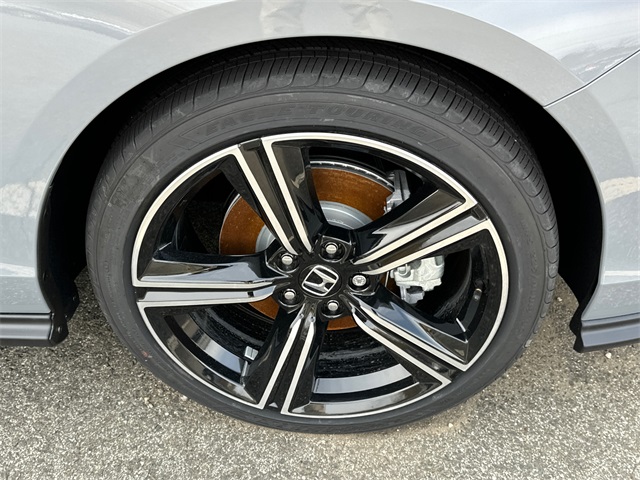 2025 Honda Accord Hybrid Sport photo 2