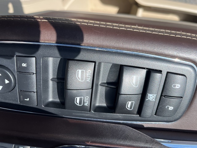 2014 Ram 2500 Laramie Longhorn photo 9