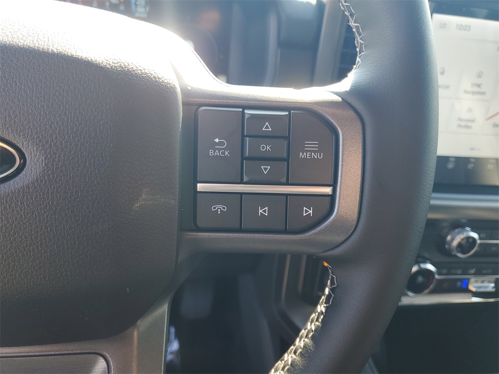 2025 Ford F-150 Lariat photo 10