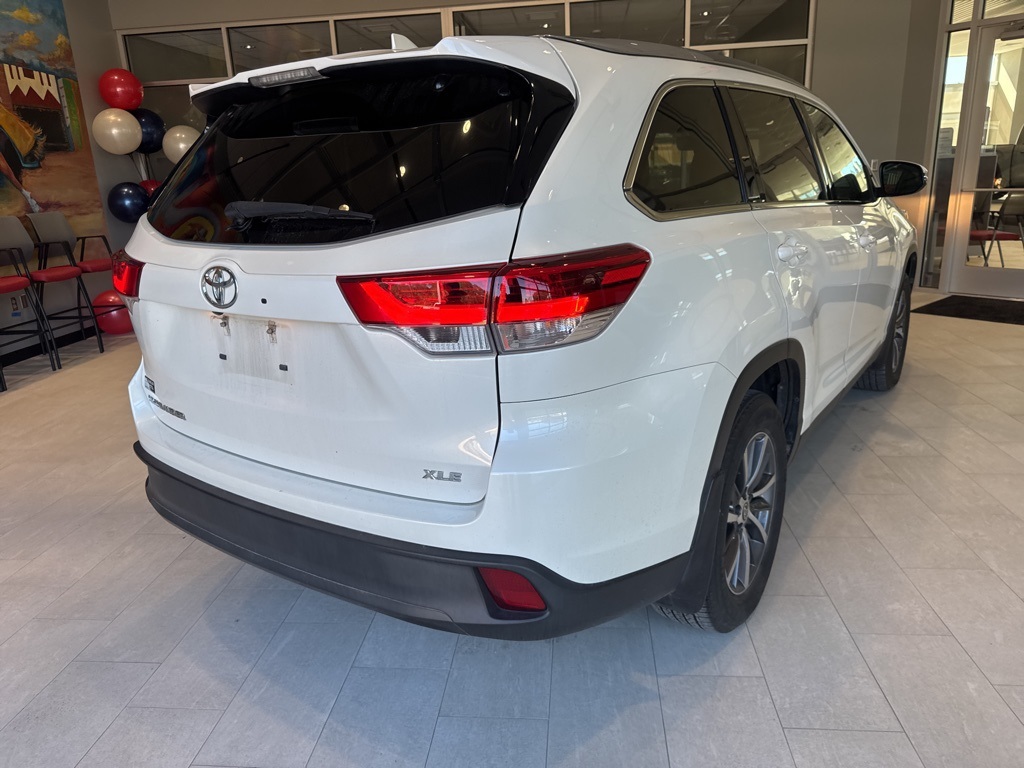 2019 Toyota Highlander XLE photo 4