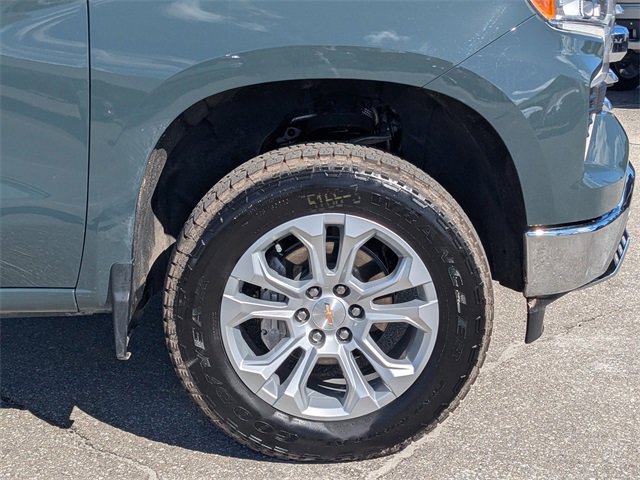 2025 Chevrolet Silverado 1500 LTZ photo 11