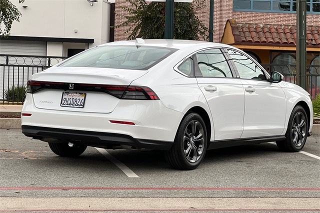 2023 Honda Accord EX photo 4