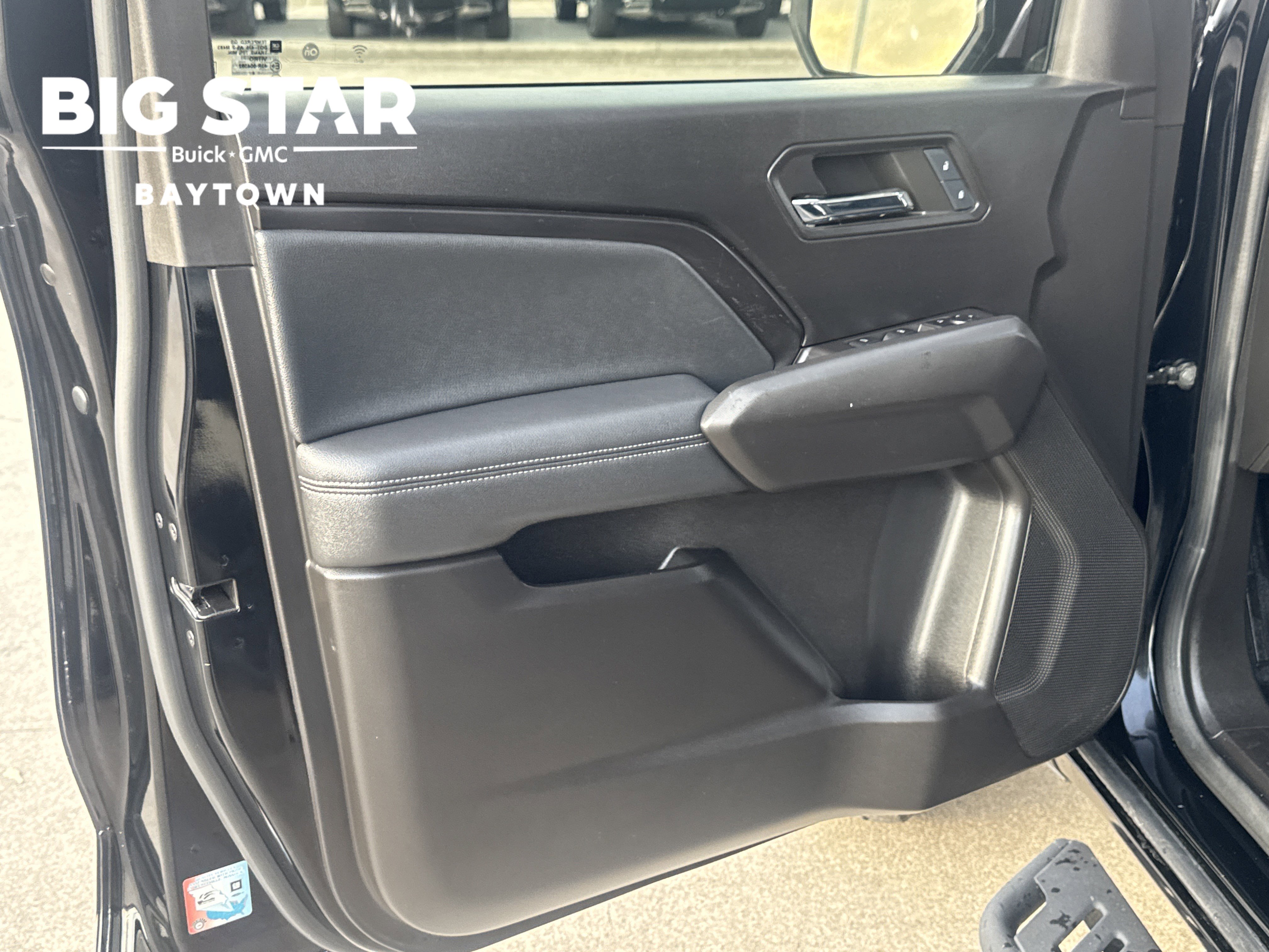 2024 GMC Canyon Elevation's photo