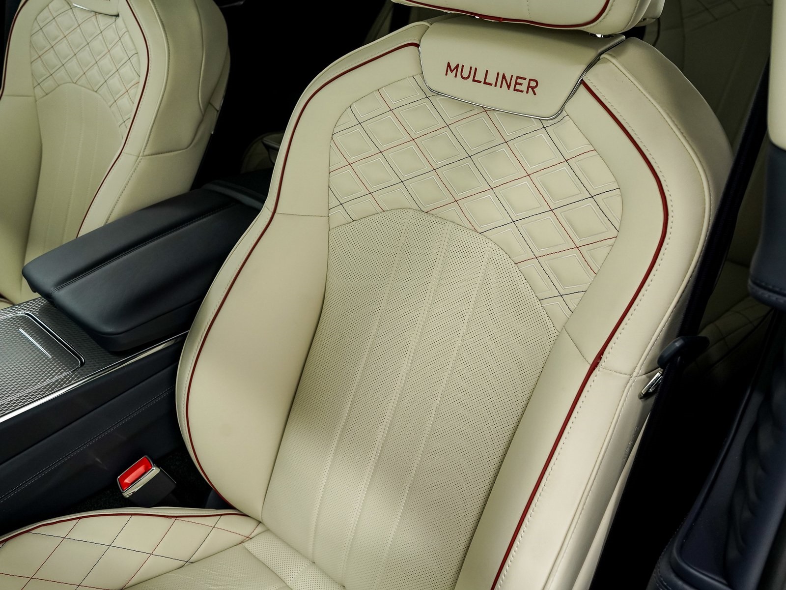 2024 Bentley Flying Spur Mulliner V8 photo 15