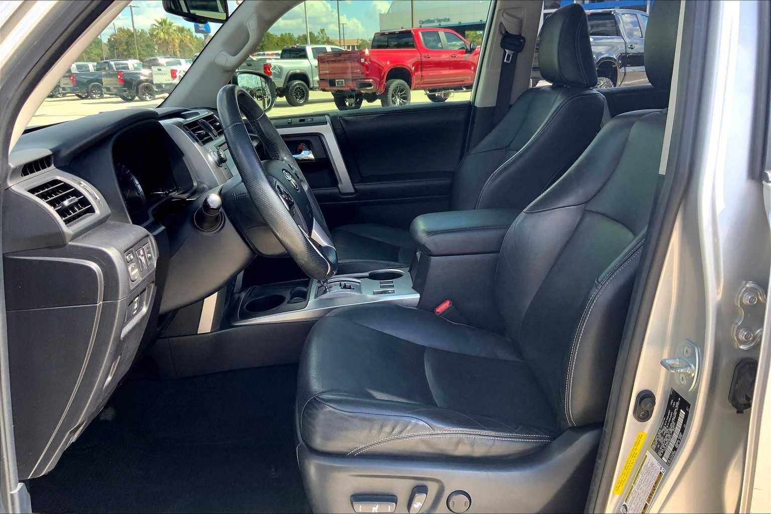 2014 Toyota 4Runner Limited photo 7