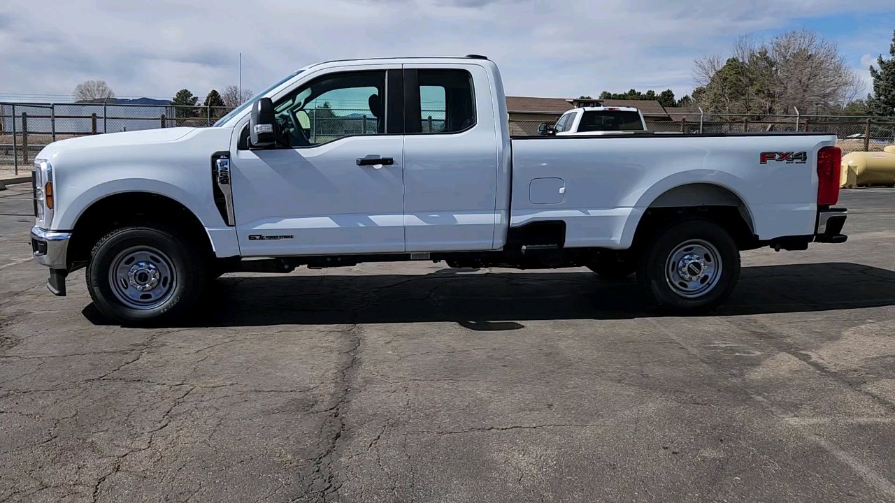 2025 Ford F-250 XL photo 3