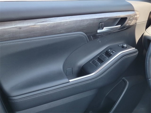 2023 Toyota Highlander Limited photo 21