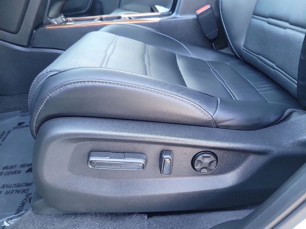 2021 Honda CR-V Touring photo 14