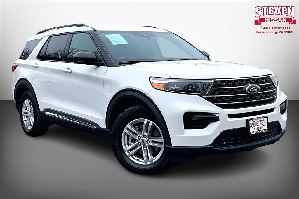 2022 Ford Explorer XLT's photo