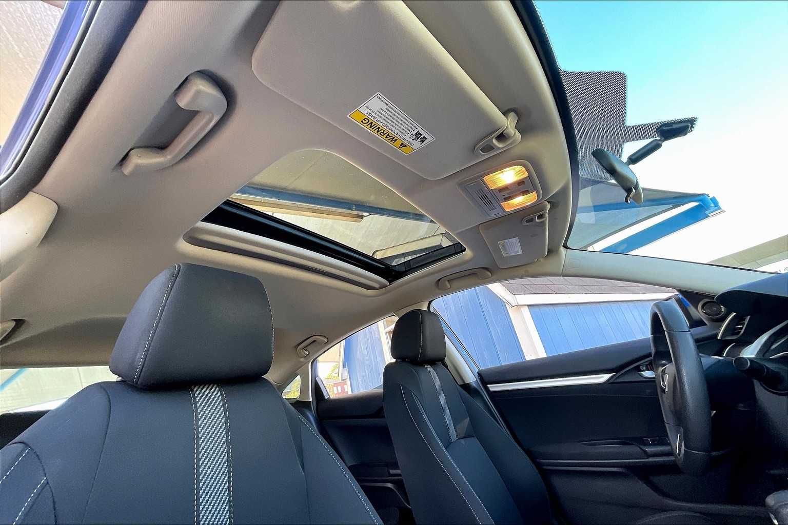 2017 Honda Civic EX-T photo 12