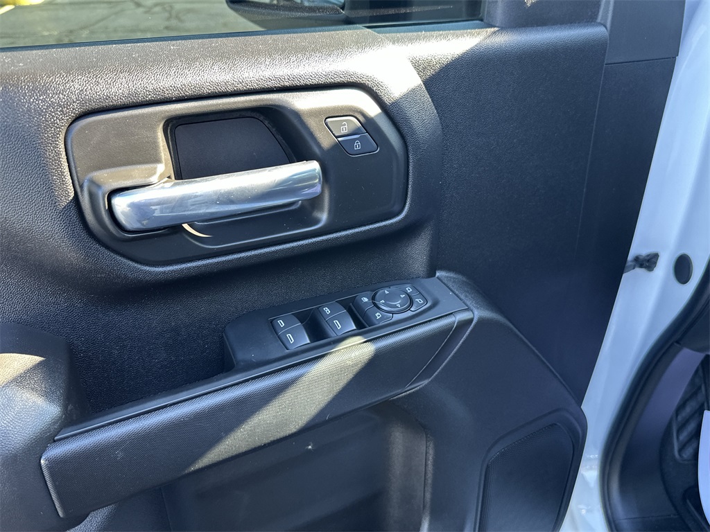 2024 CHEVROLET SILVERADO HD - Image 19