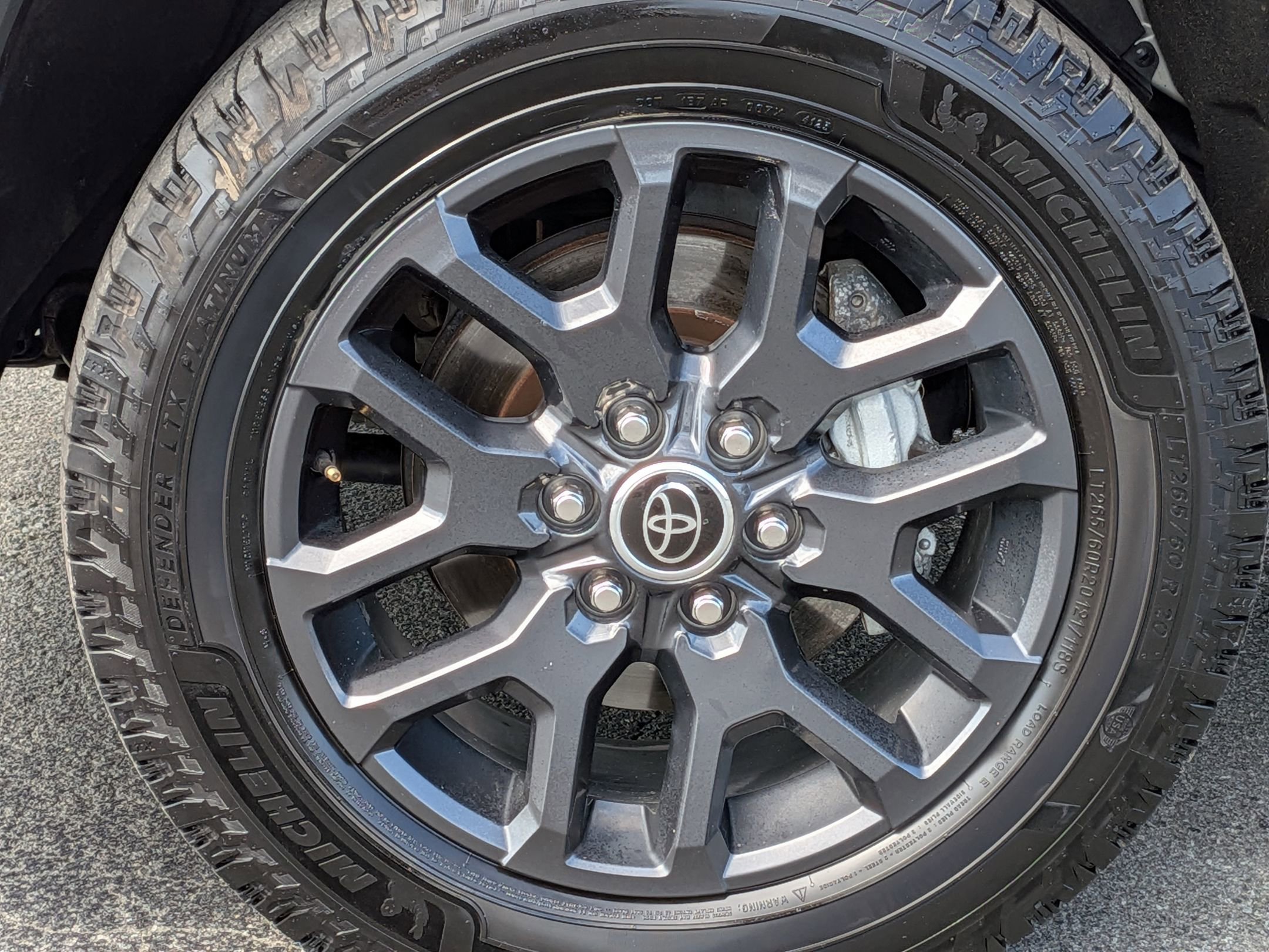 2023 Toyota Sequoia Platinum photo 10
