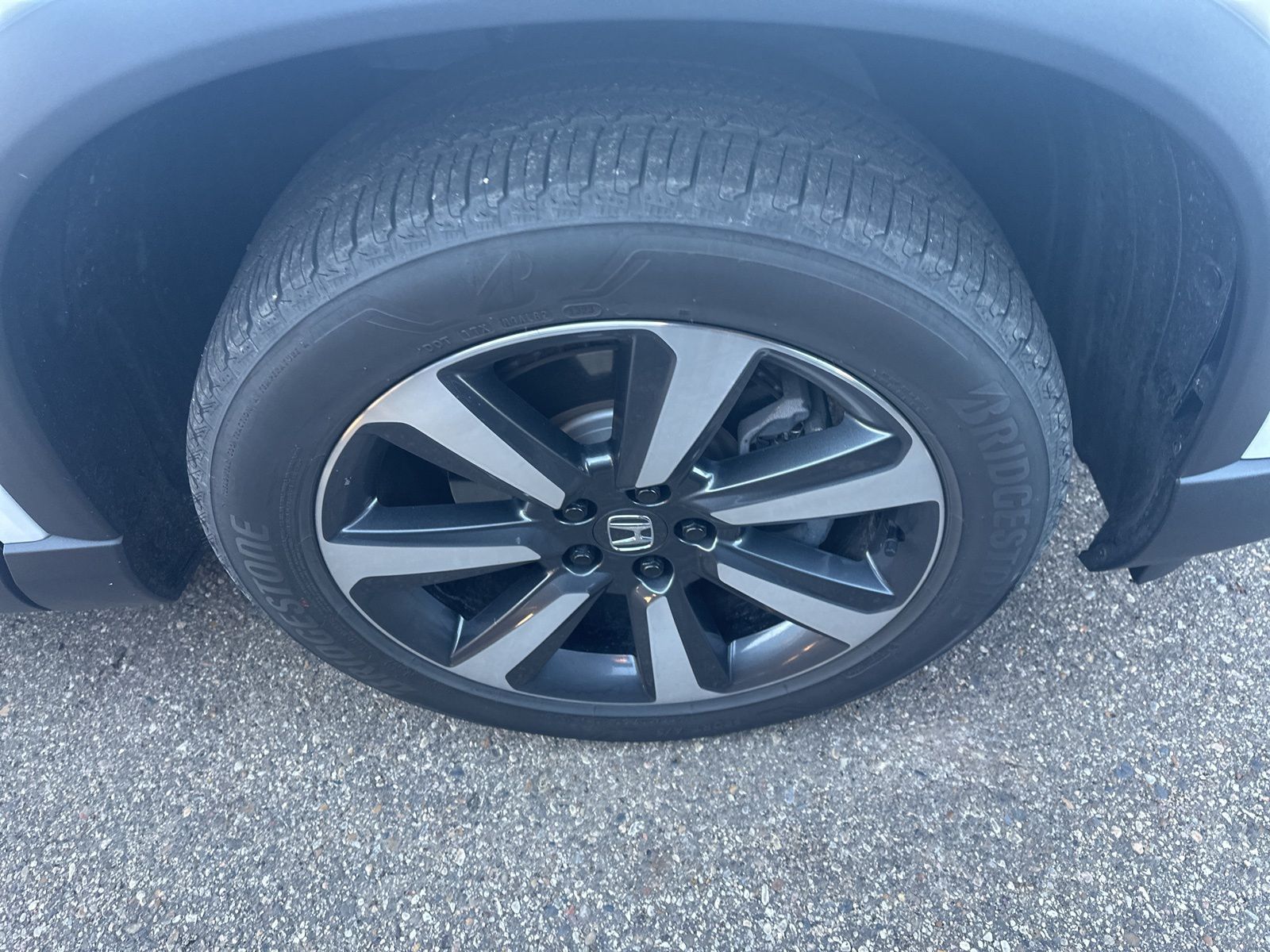 2023 Honda Pilot Elite photo 3